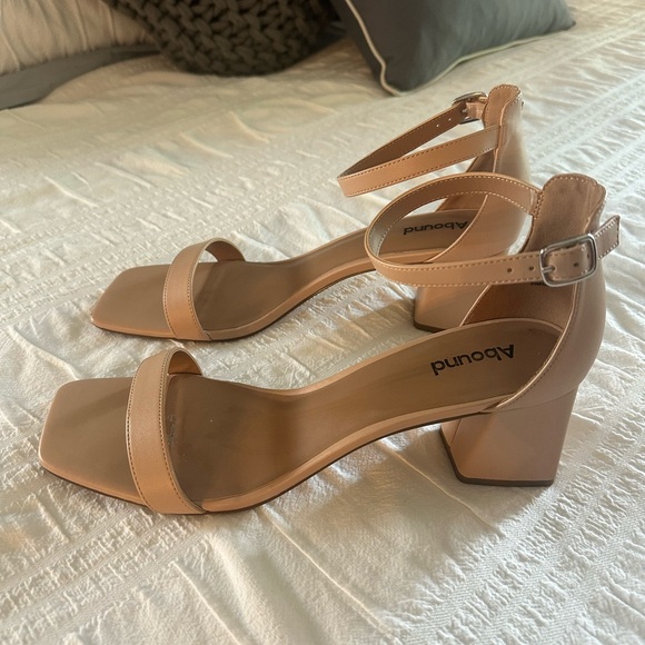 Abound Nude Block Heel Sandals - Picture 1 of 5